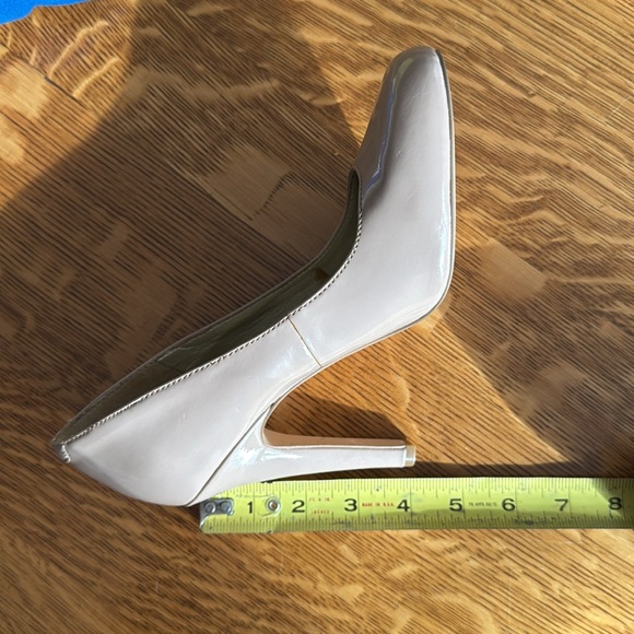 Jessica Simpson Pumps - Picture 5 of 5